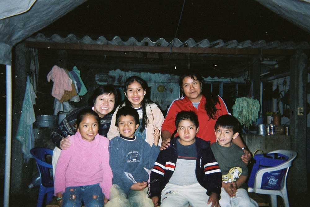 Angie with Tepotzlan youth.